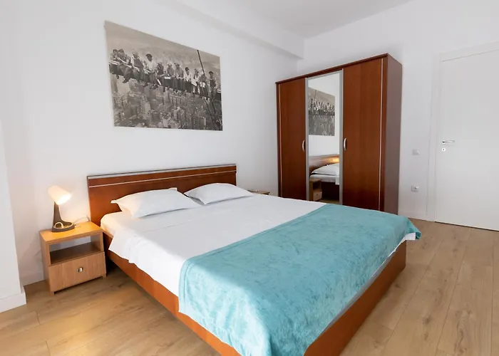 Obor Central Oasis --Secured Parking Nearby --Self Check-In-- 1Min Metro Station
