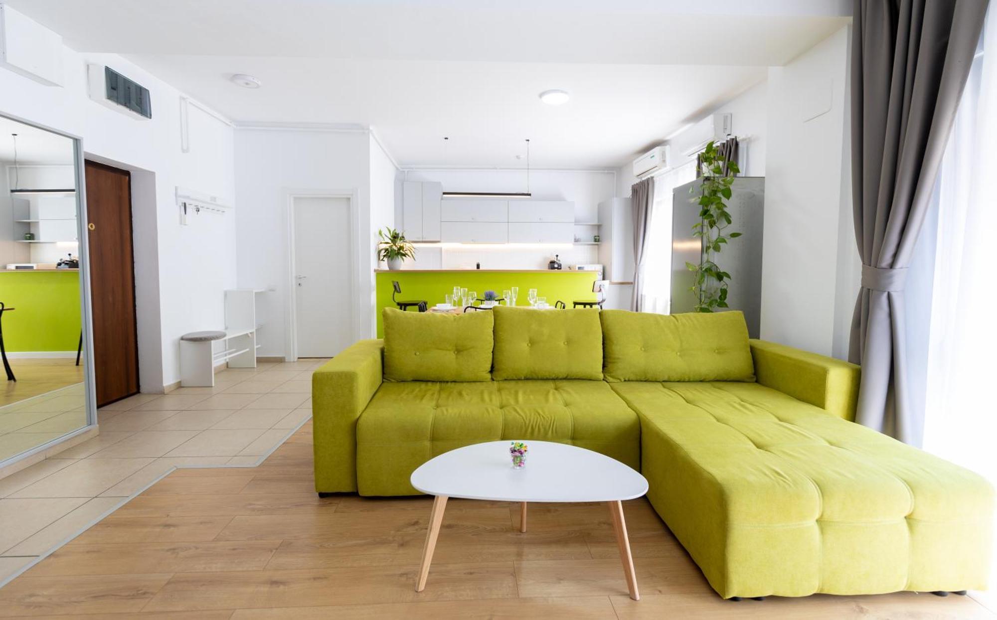 Obor Oasis --secured Parking Nearby --self Check-in-- 1min Metro Station Apartment