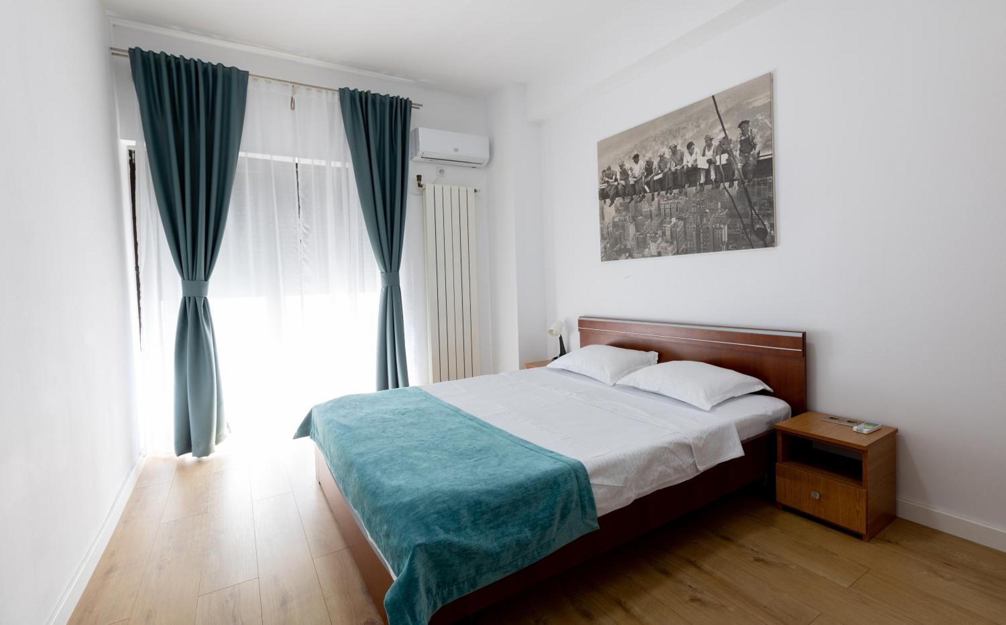 Obor Oasis --secured Parking Nearby --self Check-in-- 1min Metro Station Bukarest